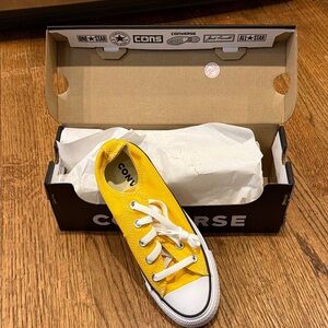 Converse All Star Sneakers new in box